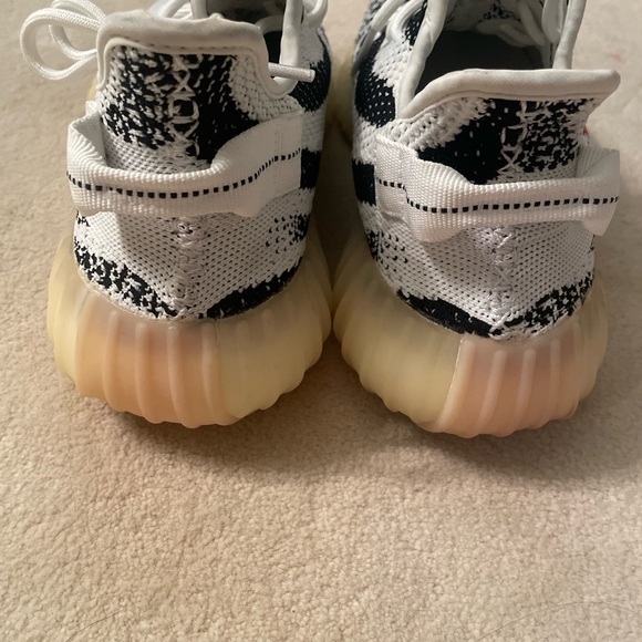 Adidas Yeezy Boost 350 V2 Zebra Men’s 11 1/2 NEW NEVER WORN - Picture 5 of 7